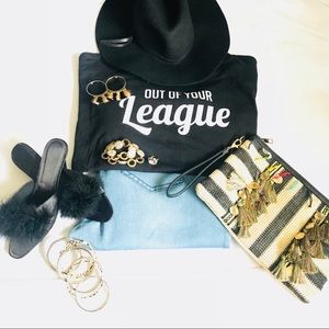 Black +White lightweight Logo Sweatshirt